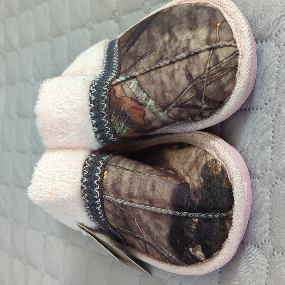 Ladies mossy oak slippers